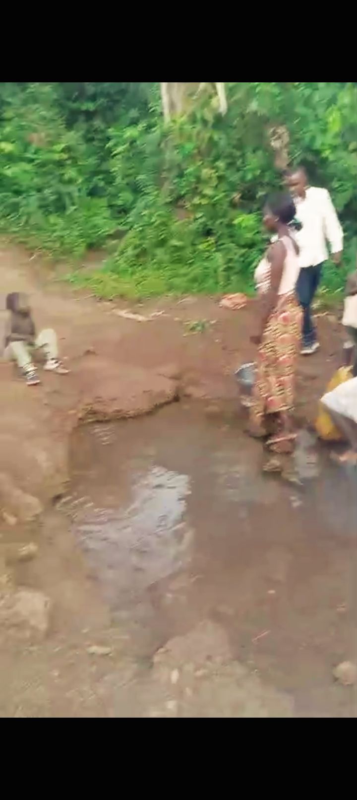 PENURIE D’EAU POTABLE A YAKOMA : LA POPULATION LANCE UN APPEL AUX AUTORITES