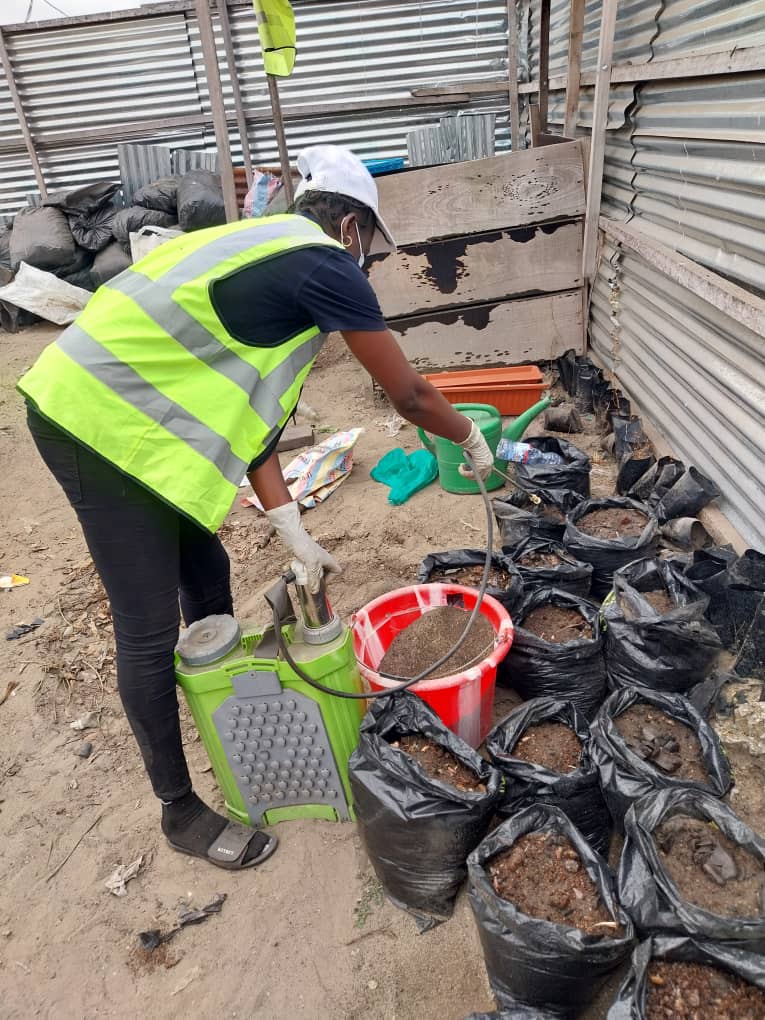 KINSHASA : L'ONG OPBS TRANSFORME LES DÉCHETS BIODÉGRADABLES EN RICHESSES AU QUARTIER NGANDA